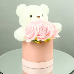 ourson blanc boite à chapeau