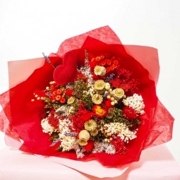 bouquets de fleurs séchées multicolors