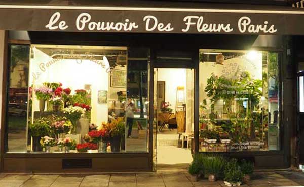 Devanture de la boutique le pouvoir des fleurs Paris située à porte d'Orléans  75014